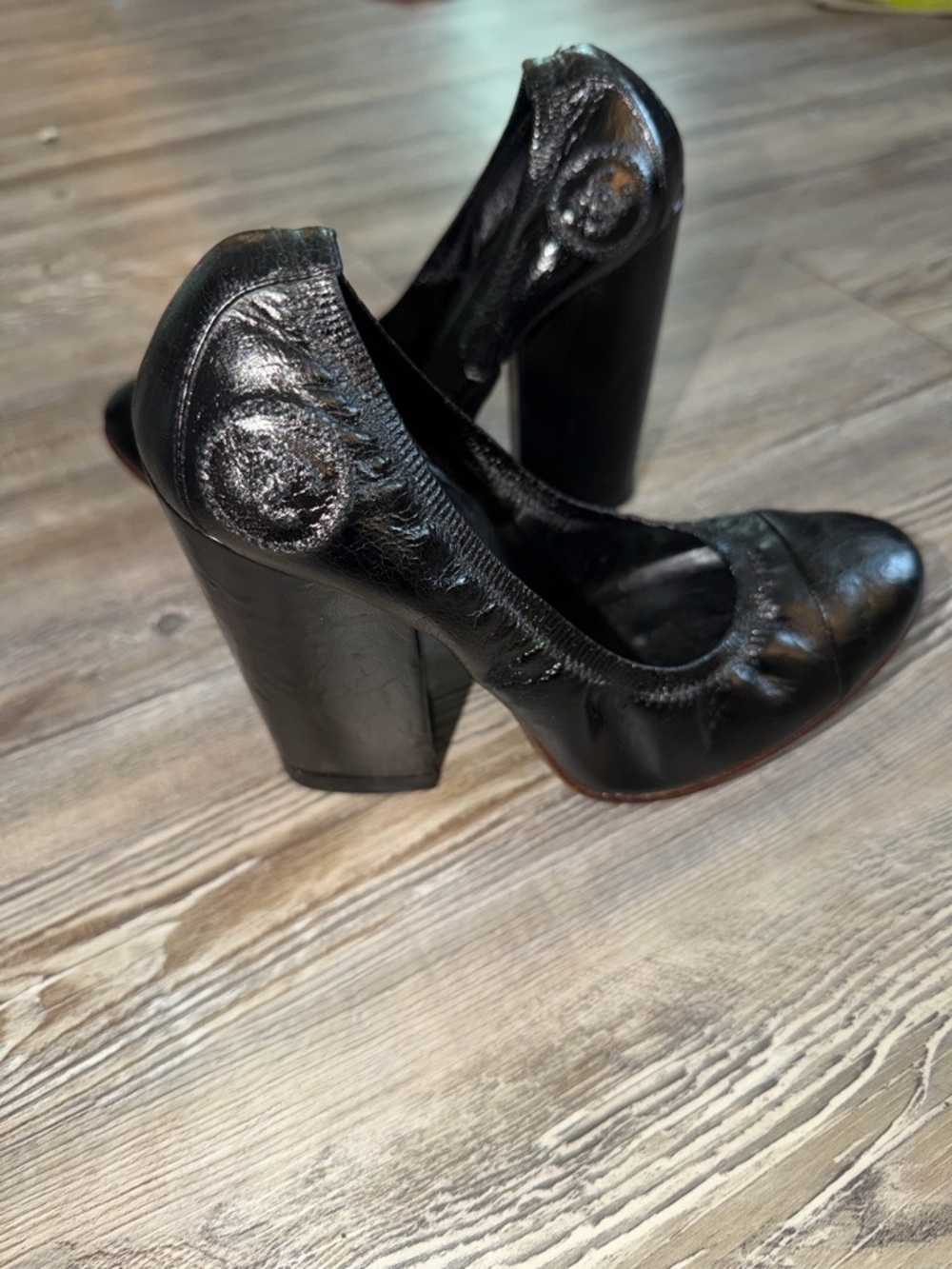 CHANEL Black Leather Block Heel Pumps with Quilted CC Motif - Picture 12 of 12